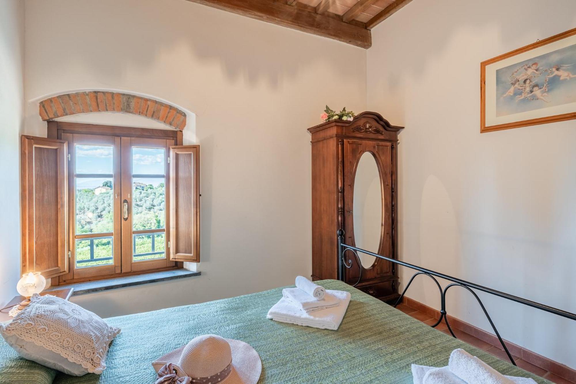 Agriturismo Fadanelli - Le Rondini Villa Lamporecchio Luaran gambar