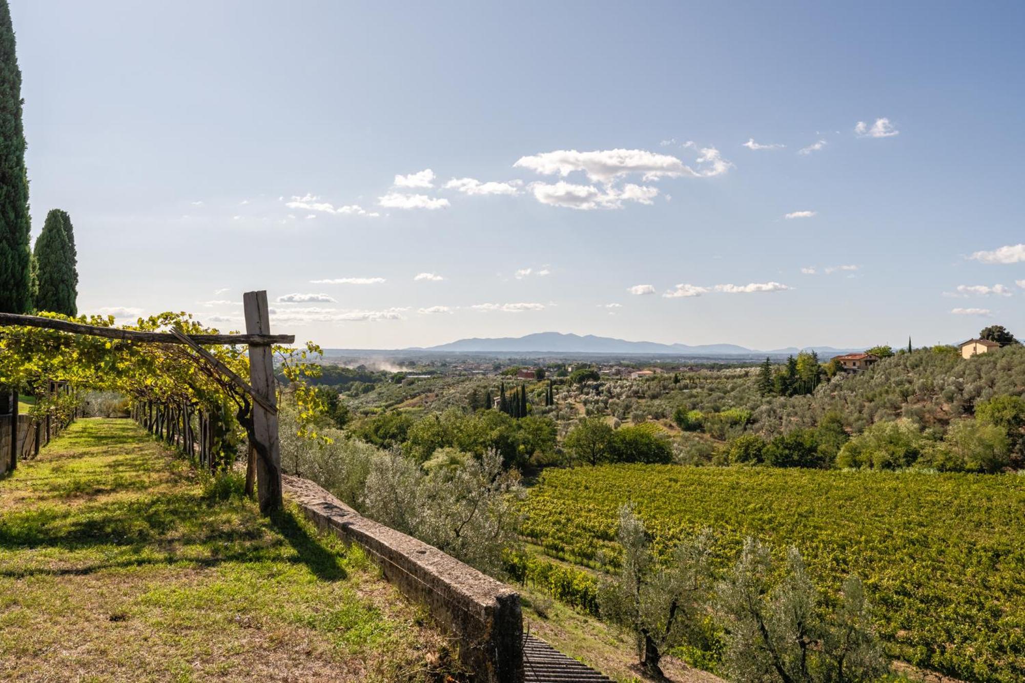 Agriturismo Fadanelli - Le Rondini Lamporecchio Luaran gambar
